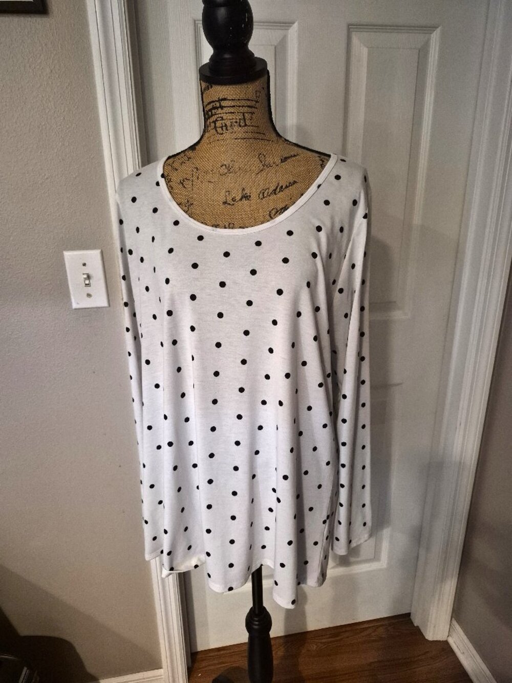LulaRoe Polka Dot Long Sleeve Top Size 2XL